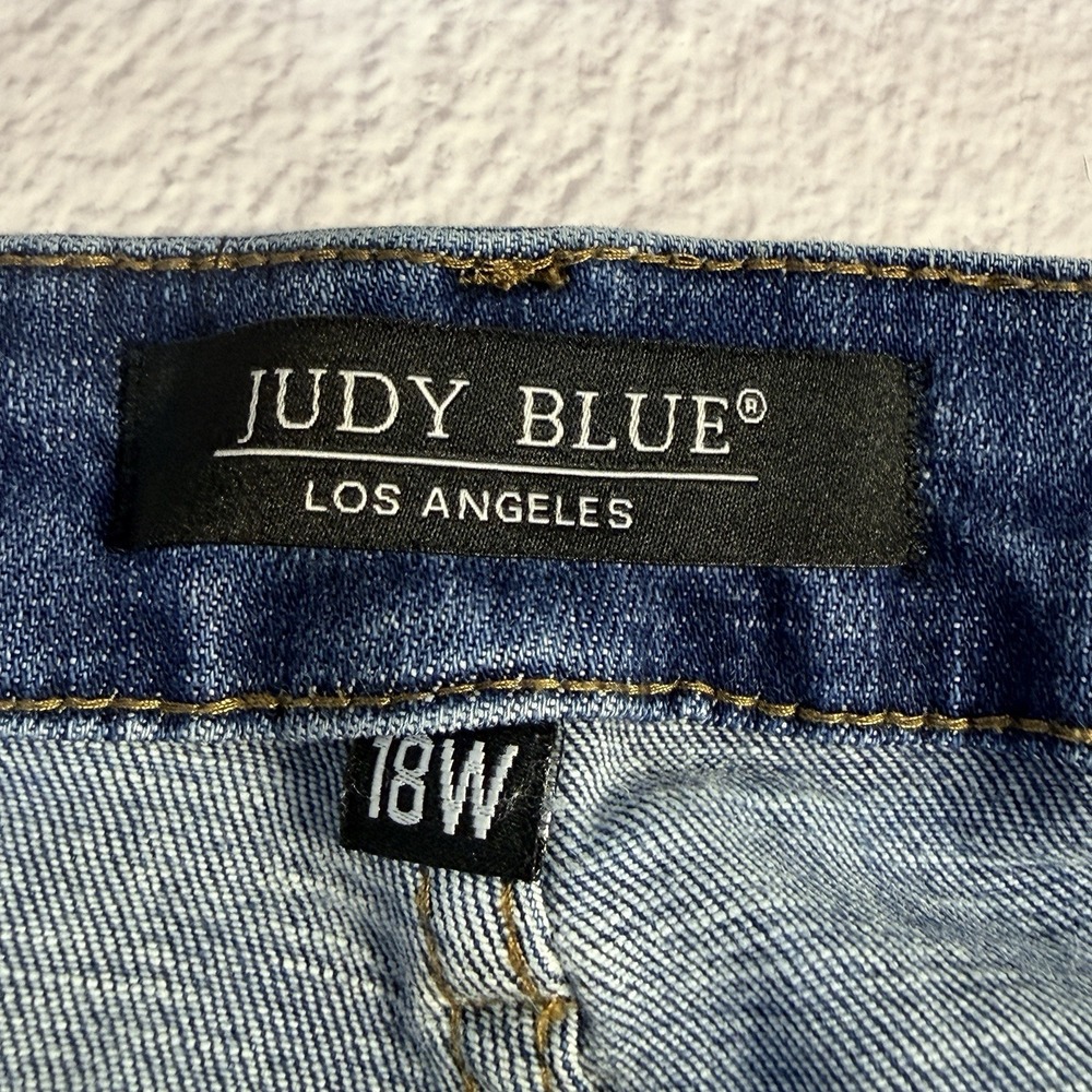 Judy Blue Women's 18W Boyfriend Fit Distressed Medium‎ Wash Denim Jeans - Picture 9 of 9